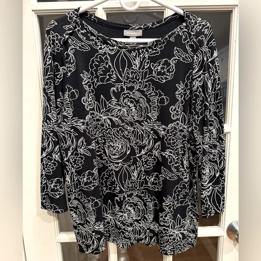 Style & Co. Top - Picture 1 of 3